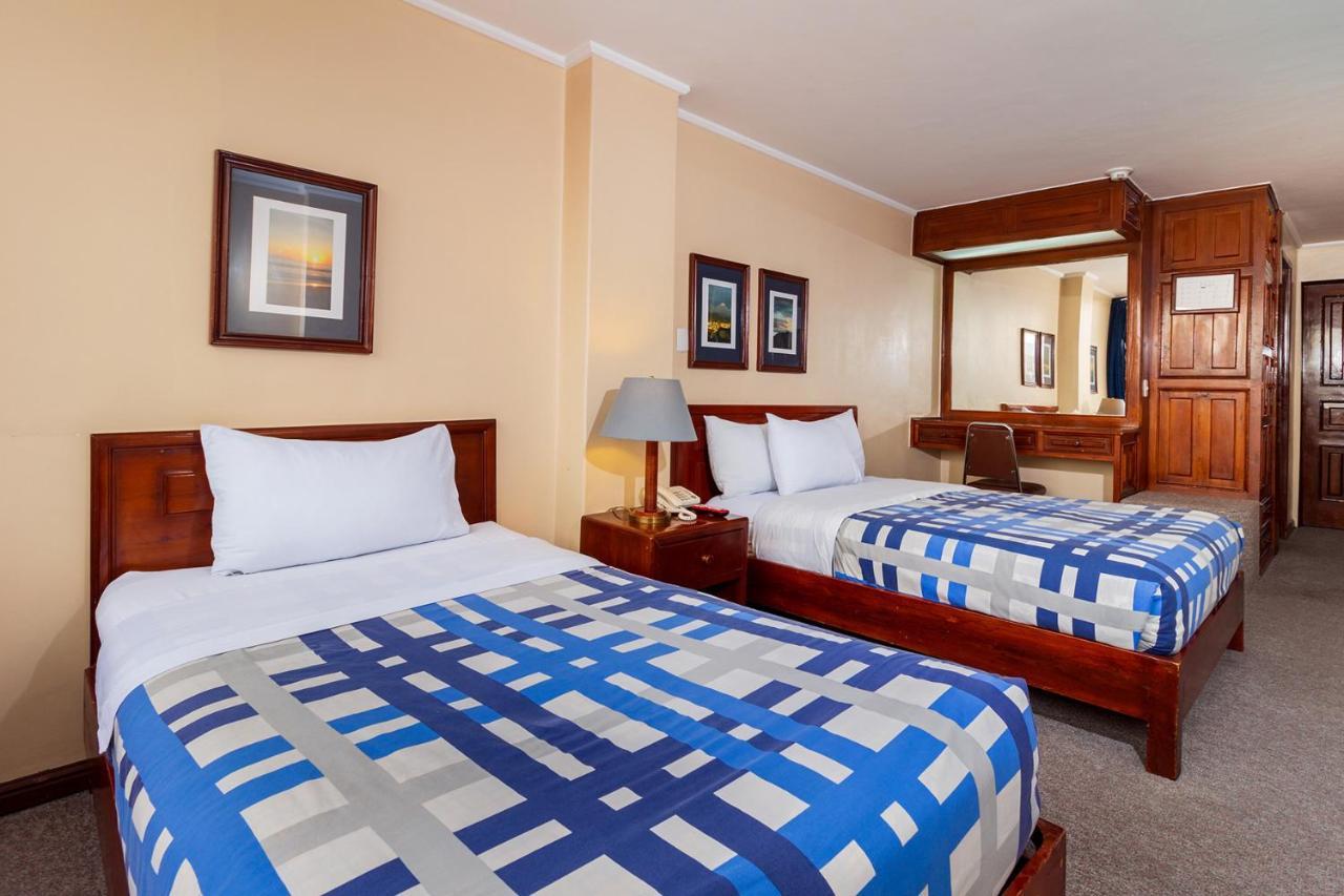 Hotel Presidente Cuenca Ngoại thất bức ảnh