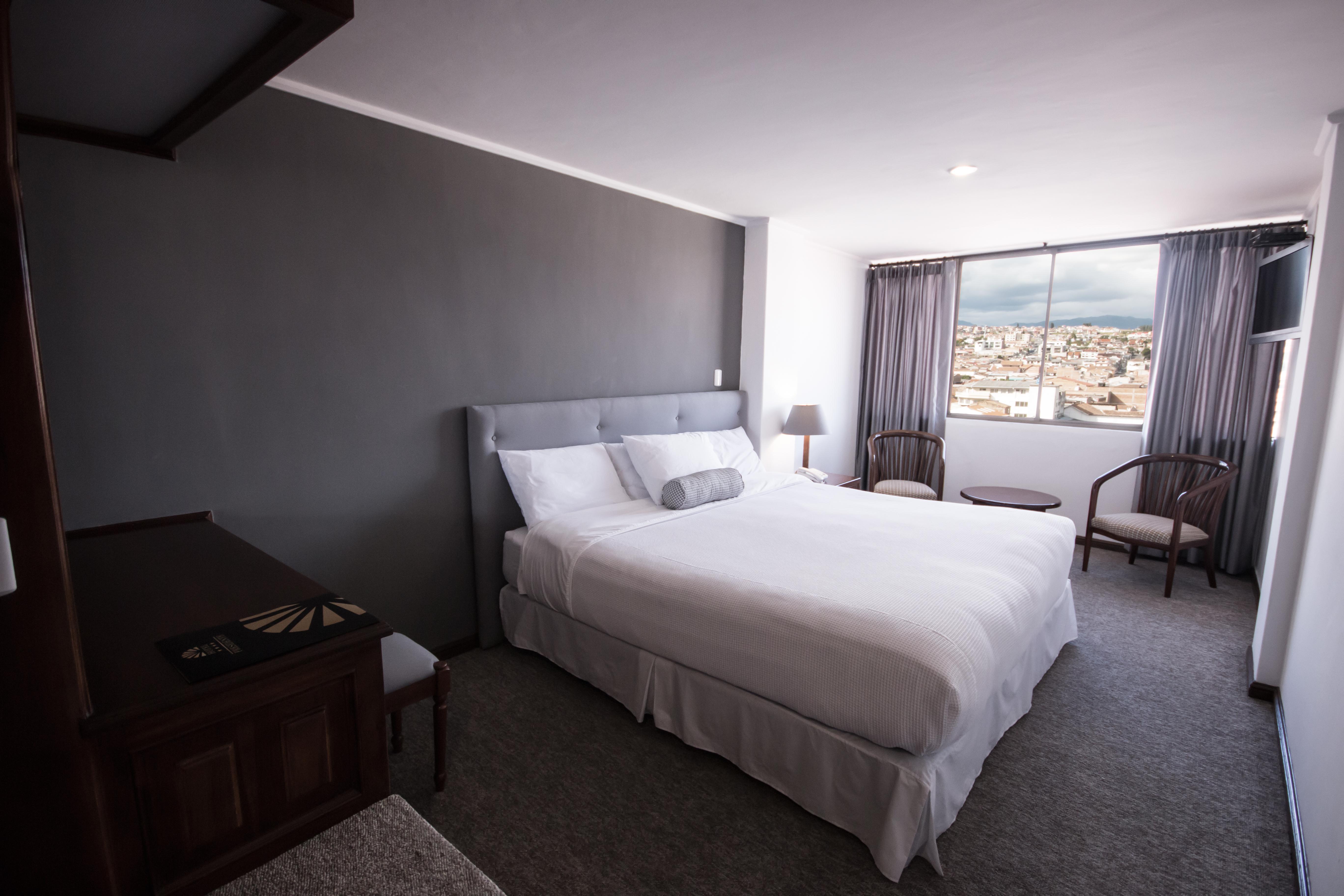Hotel Presidente Cuenca Ngoại thất bức ảnh