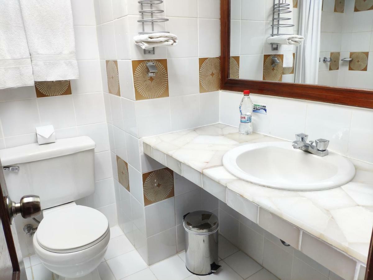 Hotel Presidente Cuenca Ngoại thất bức ảnh
