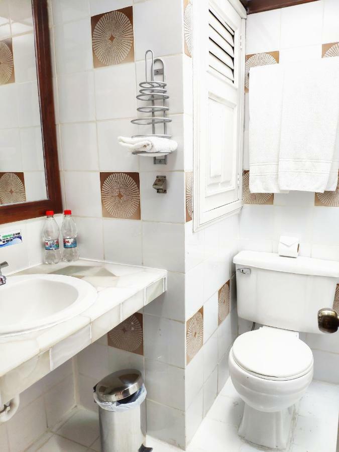 Hotel Presidente Cuenca Ngoại thất bức ảnh